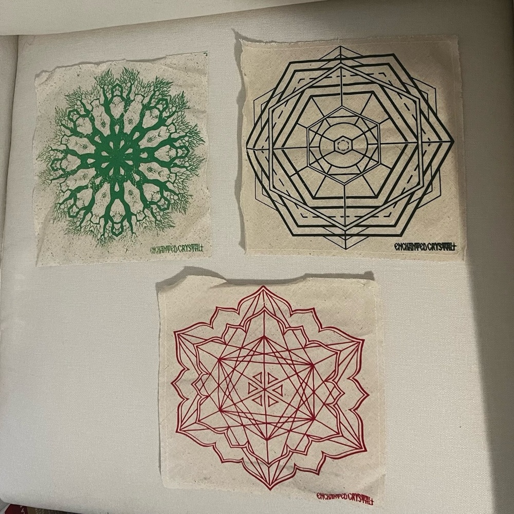 3 Crystal Grid Design Cloths